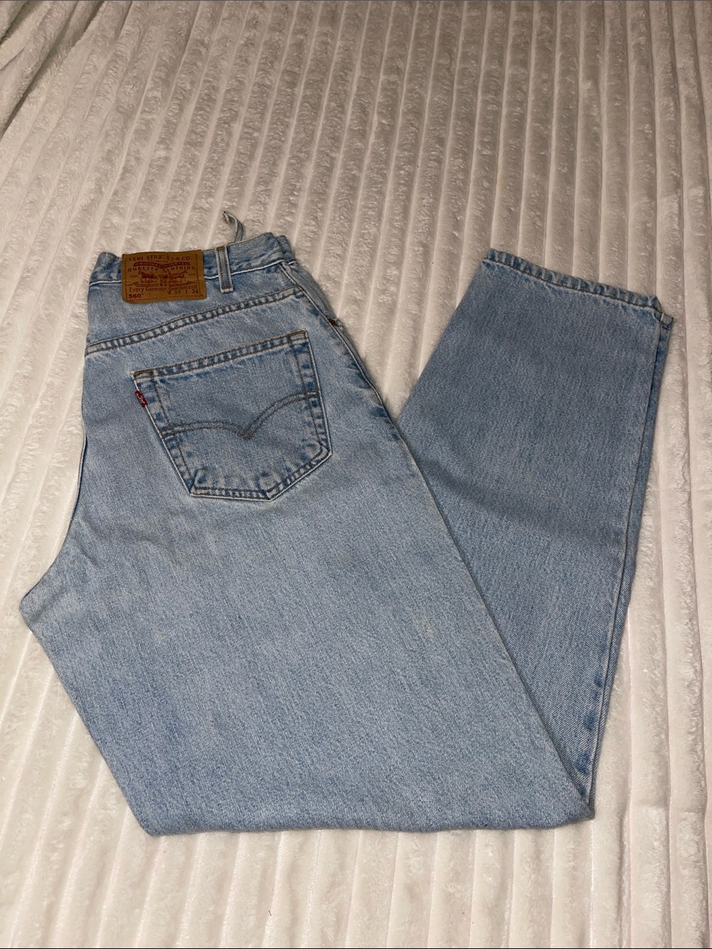 Levis 560 Loose Fit Tapered Leg Jean | Size 33